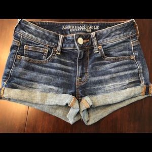American Eagle super stretch “shortie” shorts